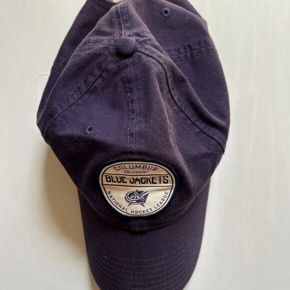 NHL Columbus Blue Jackets Navy Blue New Era 9Twenty Strapback Cap Hat - Picture 5 of 5